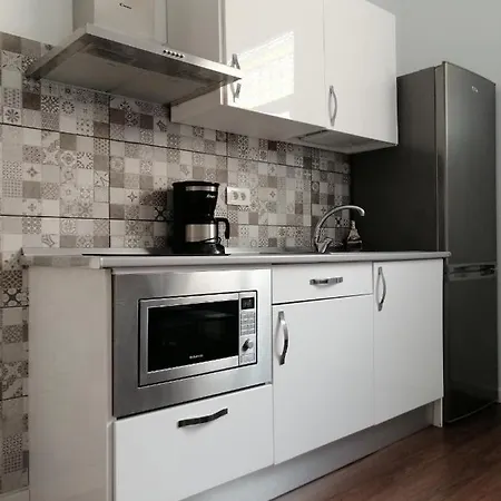 아파트 Homeforguest Island 201 Modern & Minimalist